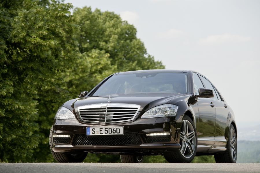  Mercedes-Benz S63 AMG 2010 года  (фото 22 из 24)